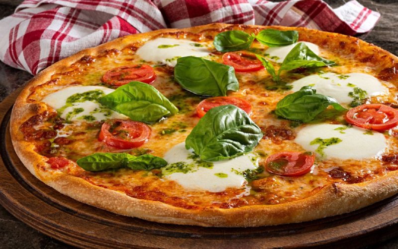 Настоящая итальянская пицца: основные правила приготовления и традиционный рецепт